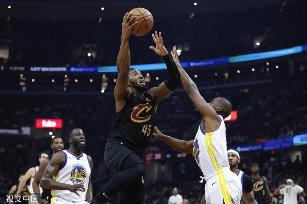 不仅关注球 不仅关注球