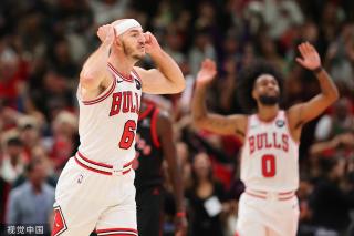 键时刻挺身 键时刻挺身